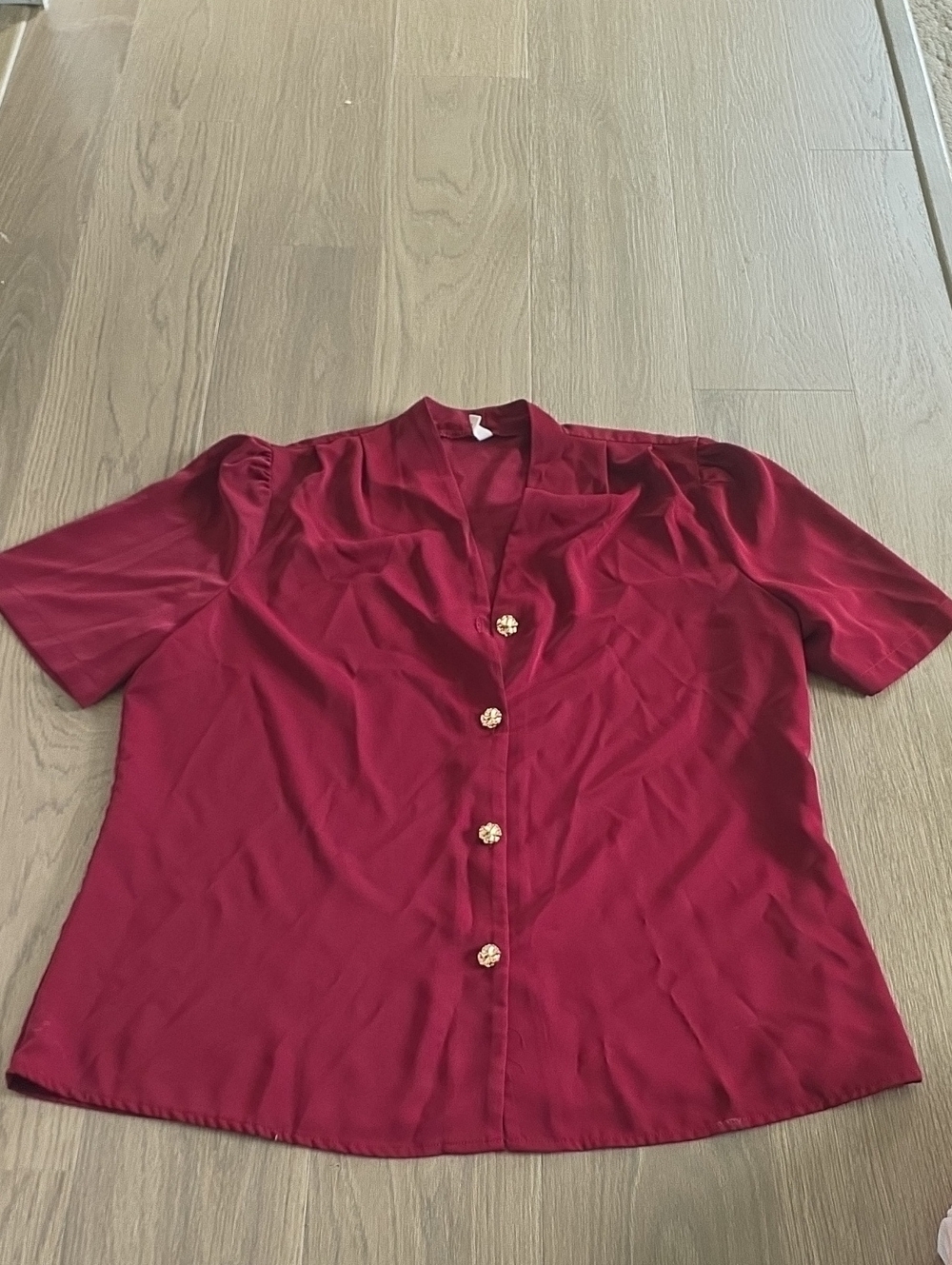 Short-Sleeve V-Neck Button Blouse in Deep Red